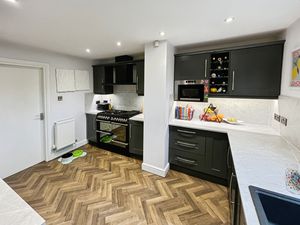 Kitchen- click for photo gallery